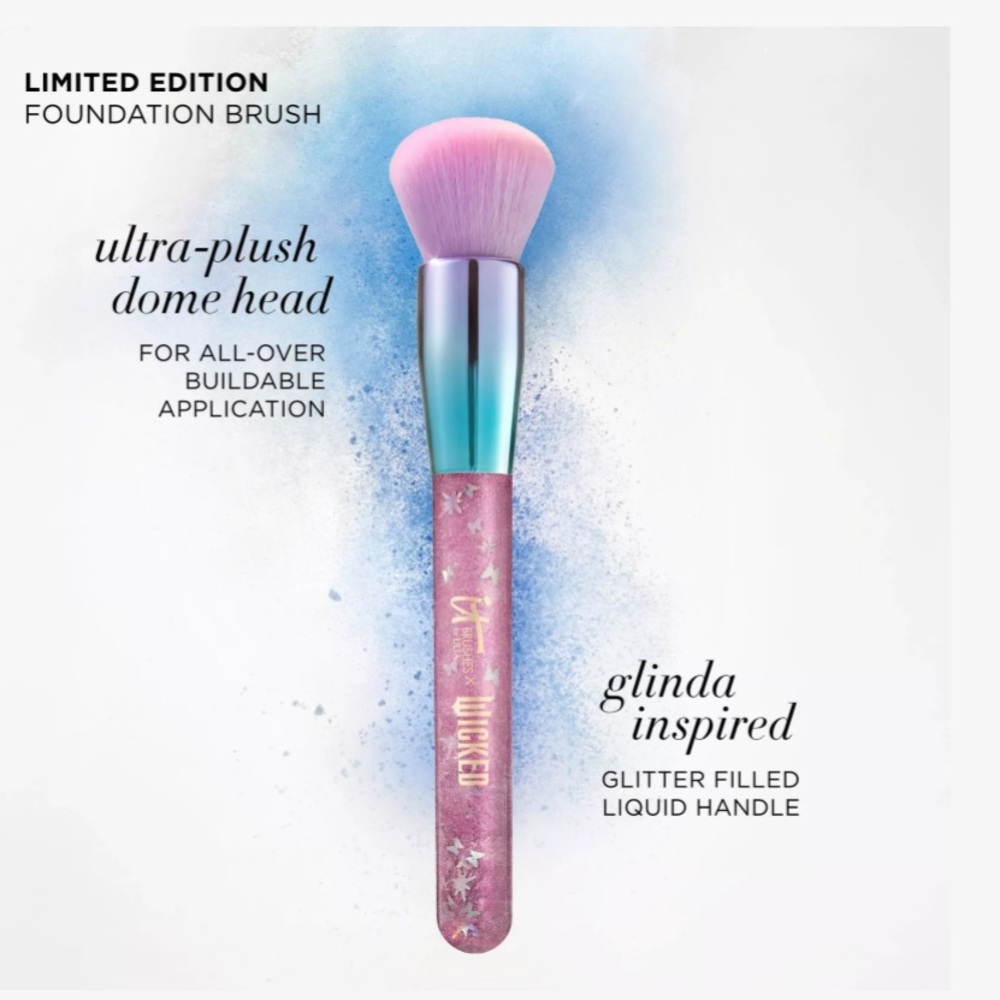 IT MAKEUP BRUSH - Picture 3 of 7